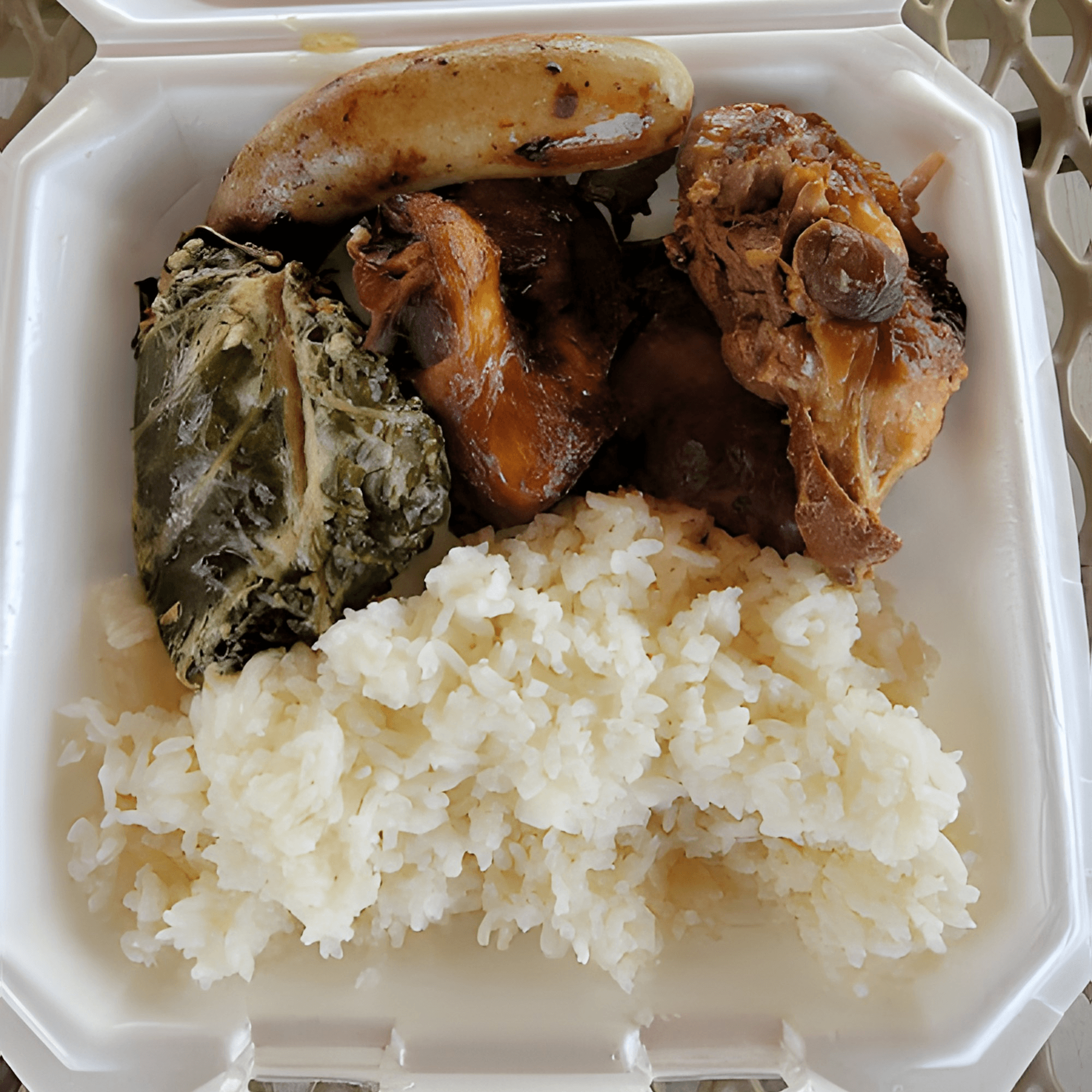 Leilani's Polynesian Place gallery image #3