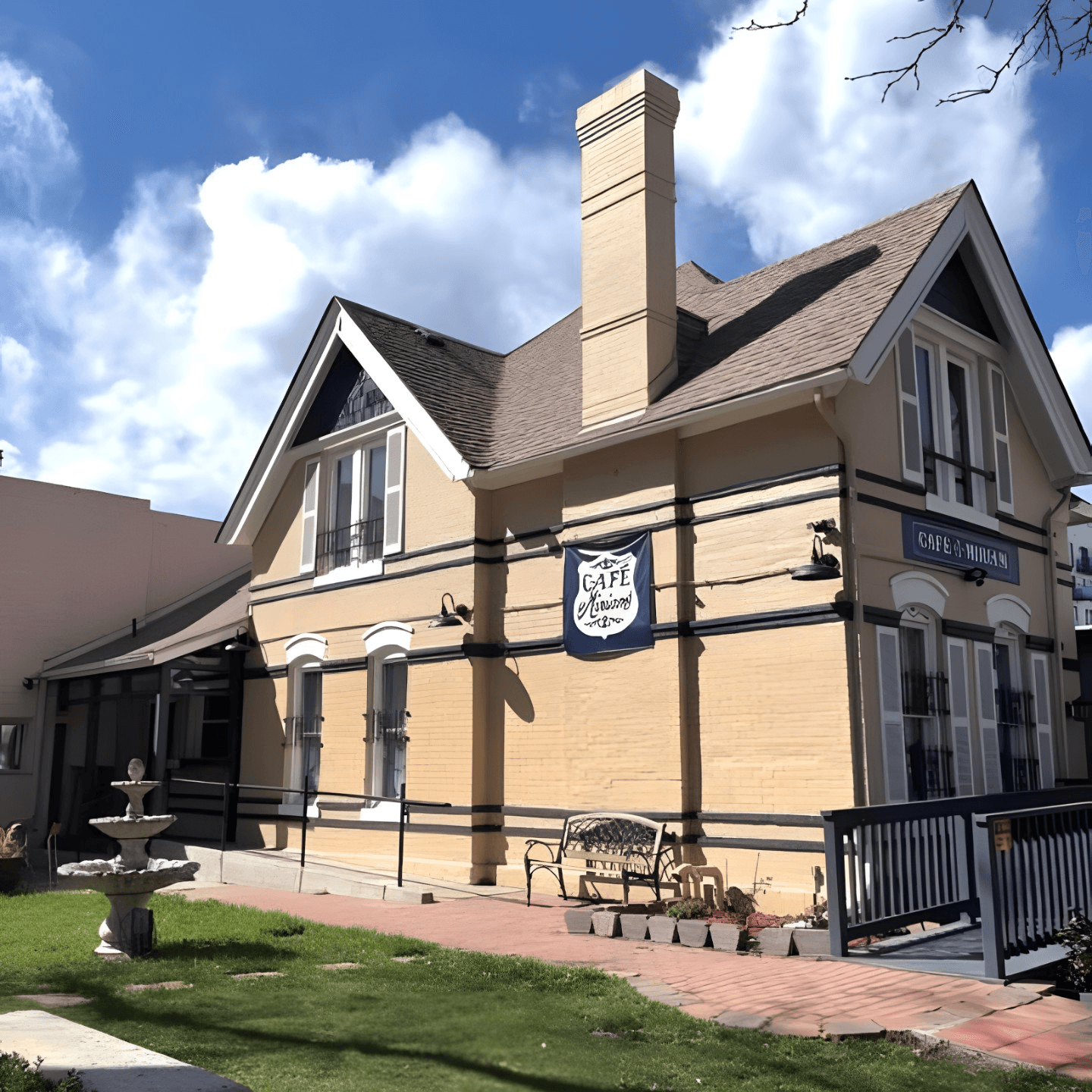 NewsBreak: Popular Café Expands to Uptown