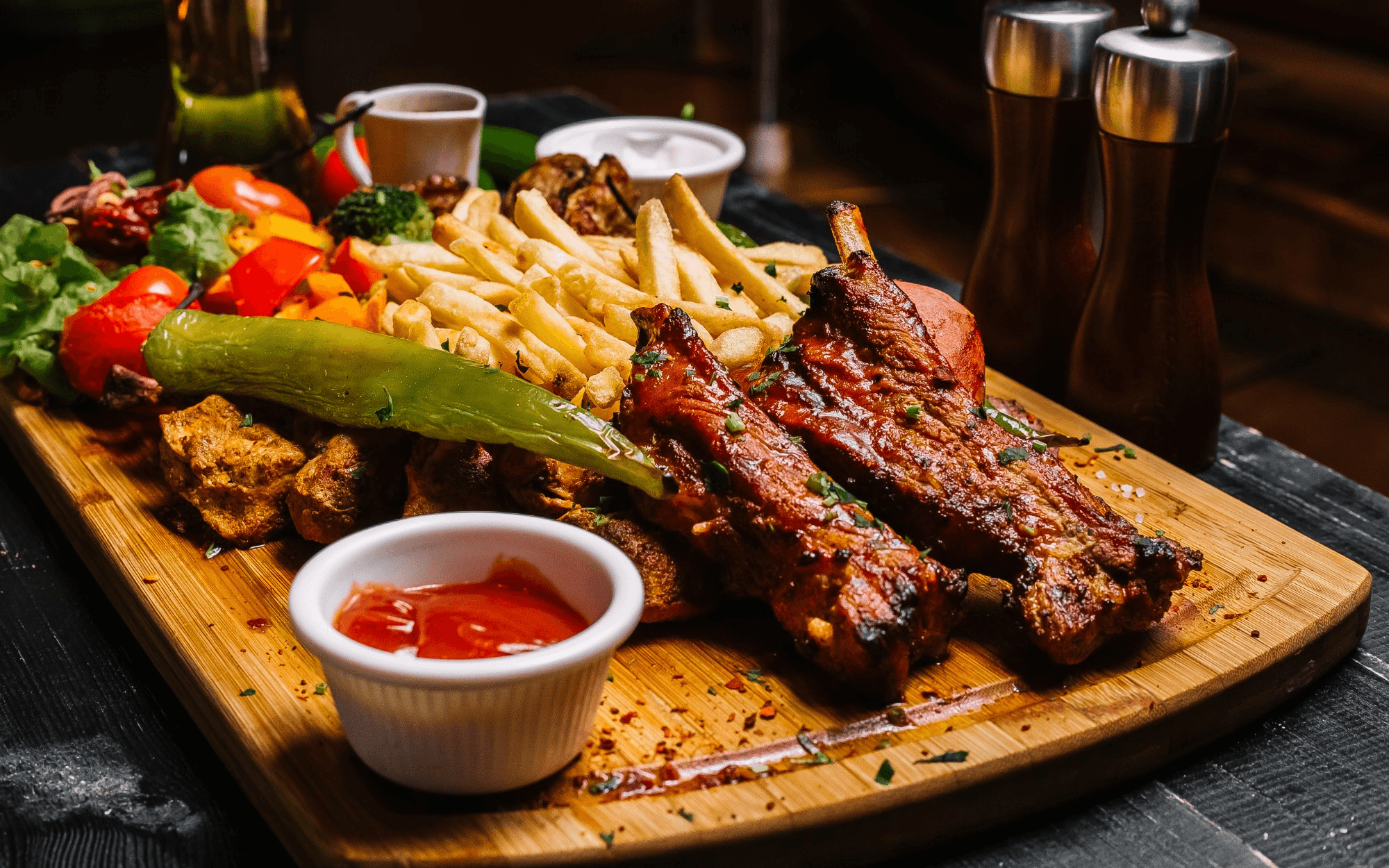 Uncle John's Sports Bar and Grill
