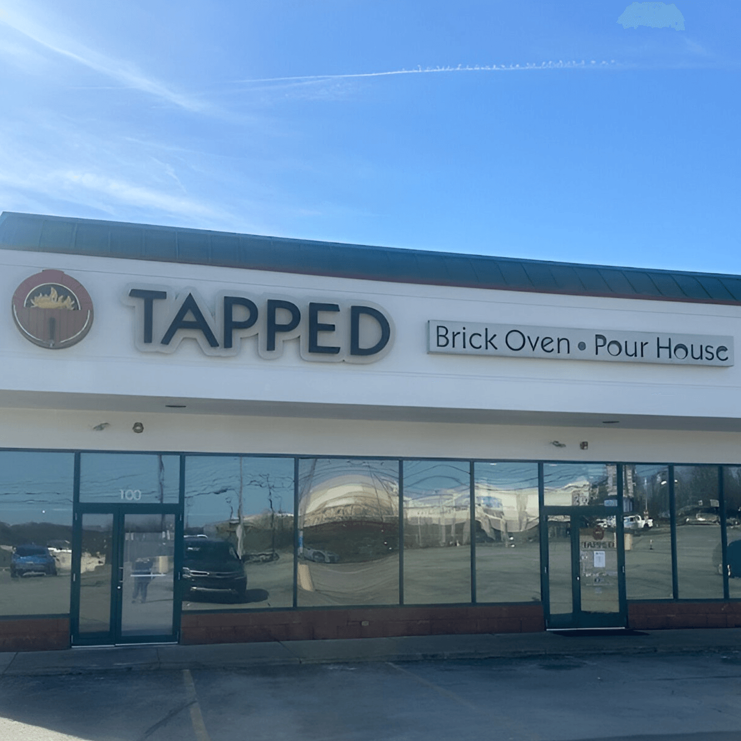 Welcome To Tapped Brick Oven & Pour House