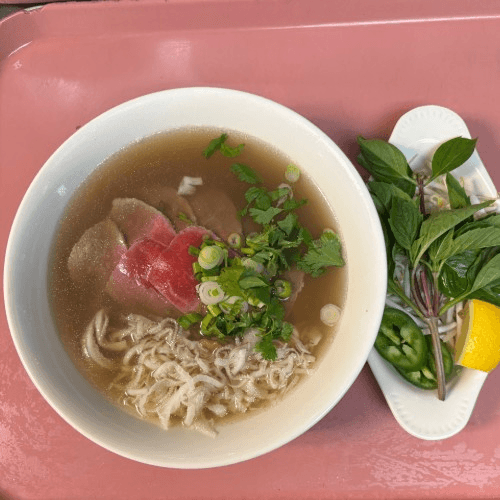 6. Pho Tai, Nam, Sach.