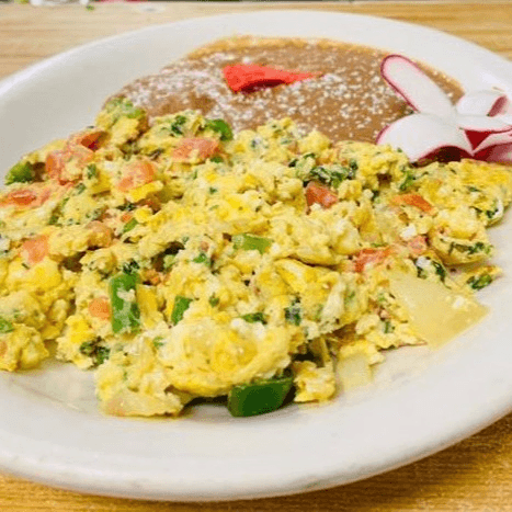 Huevos a la Mexicana.