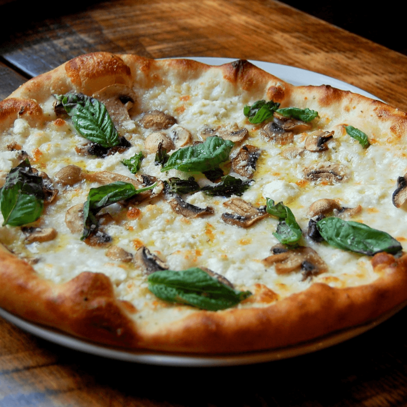 White Truffle & Goat Cheese Personal 12 Inch.