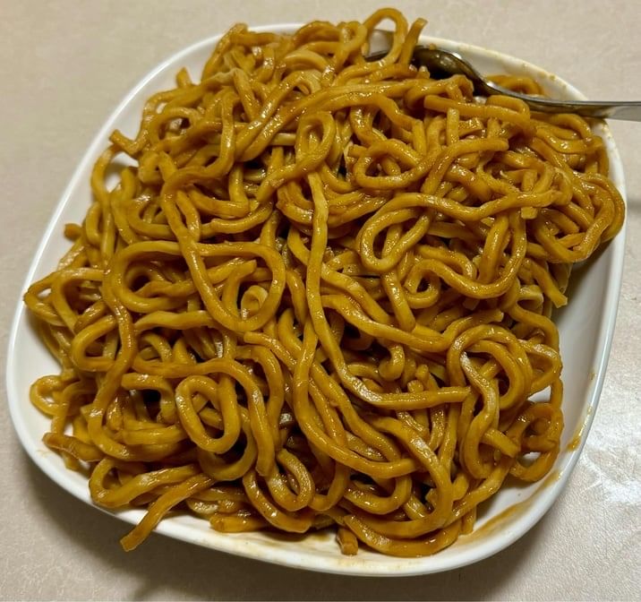 Plain Lo Mein.