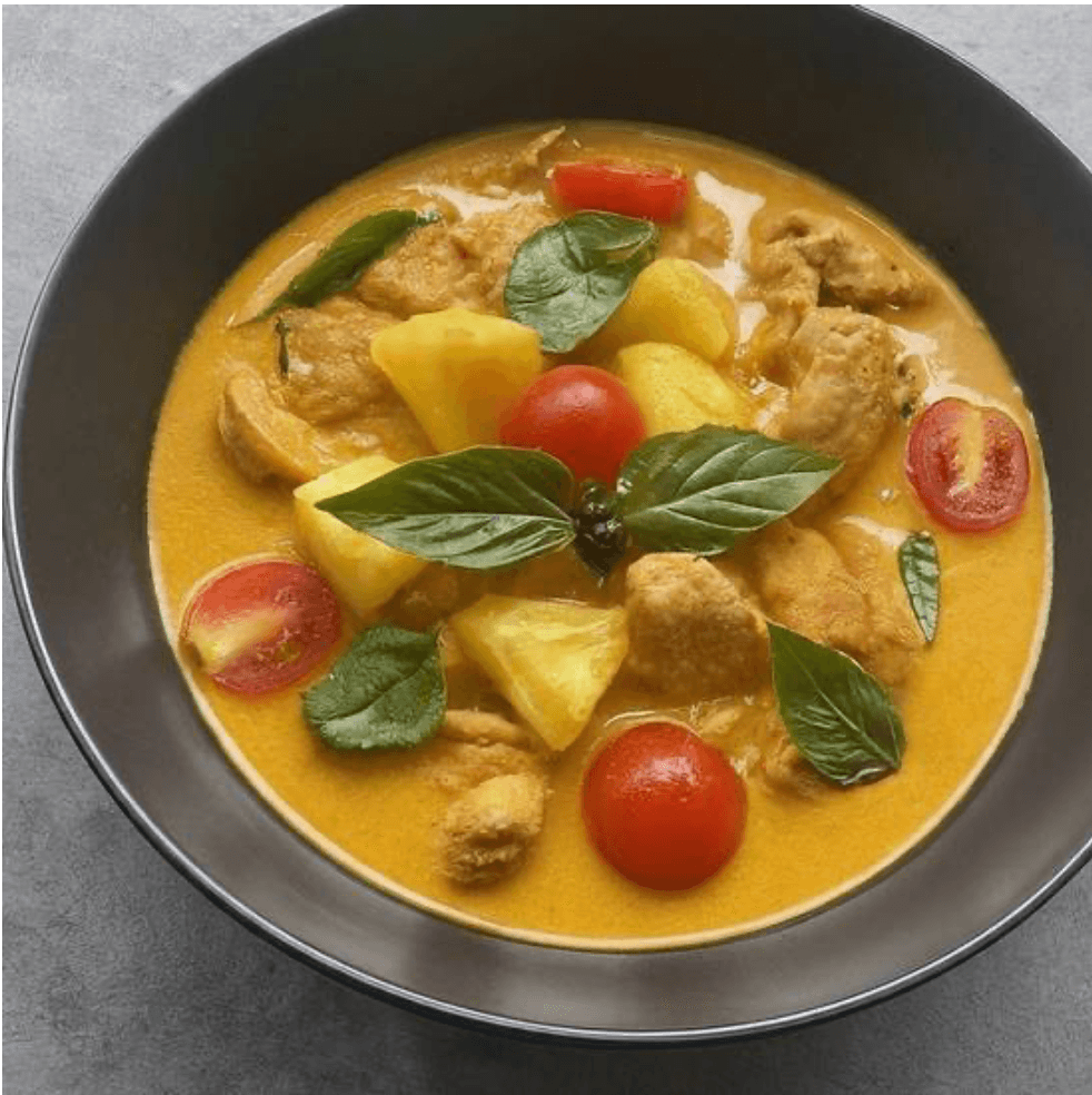 Pineapple curry 🌶️.