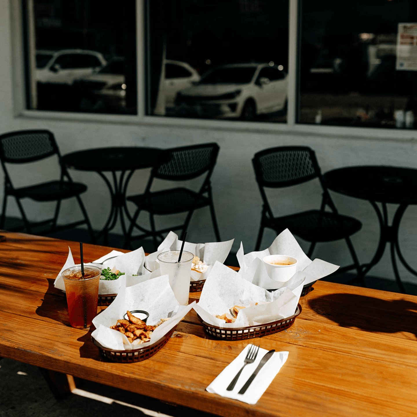 Come In, Relax, Eat Well