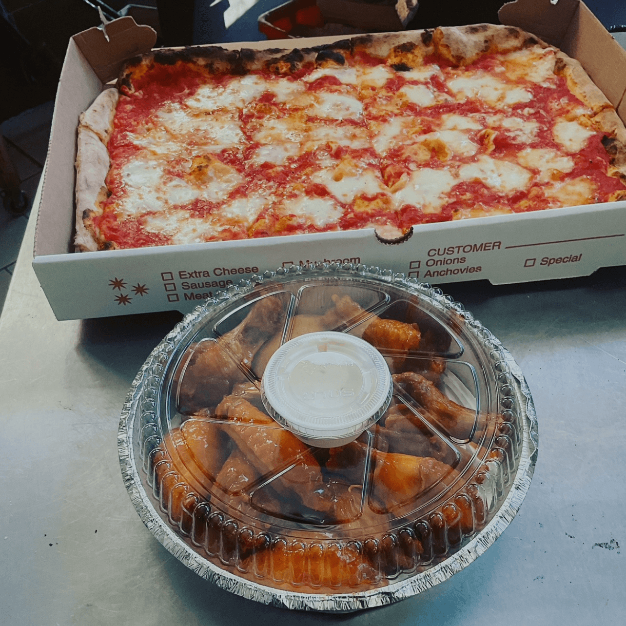 JUMBO BUFFALO WINGS 12 per order.