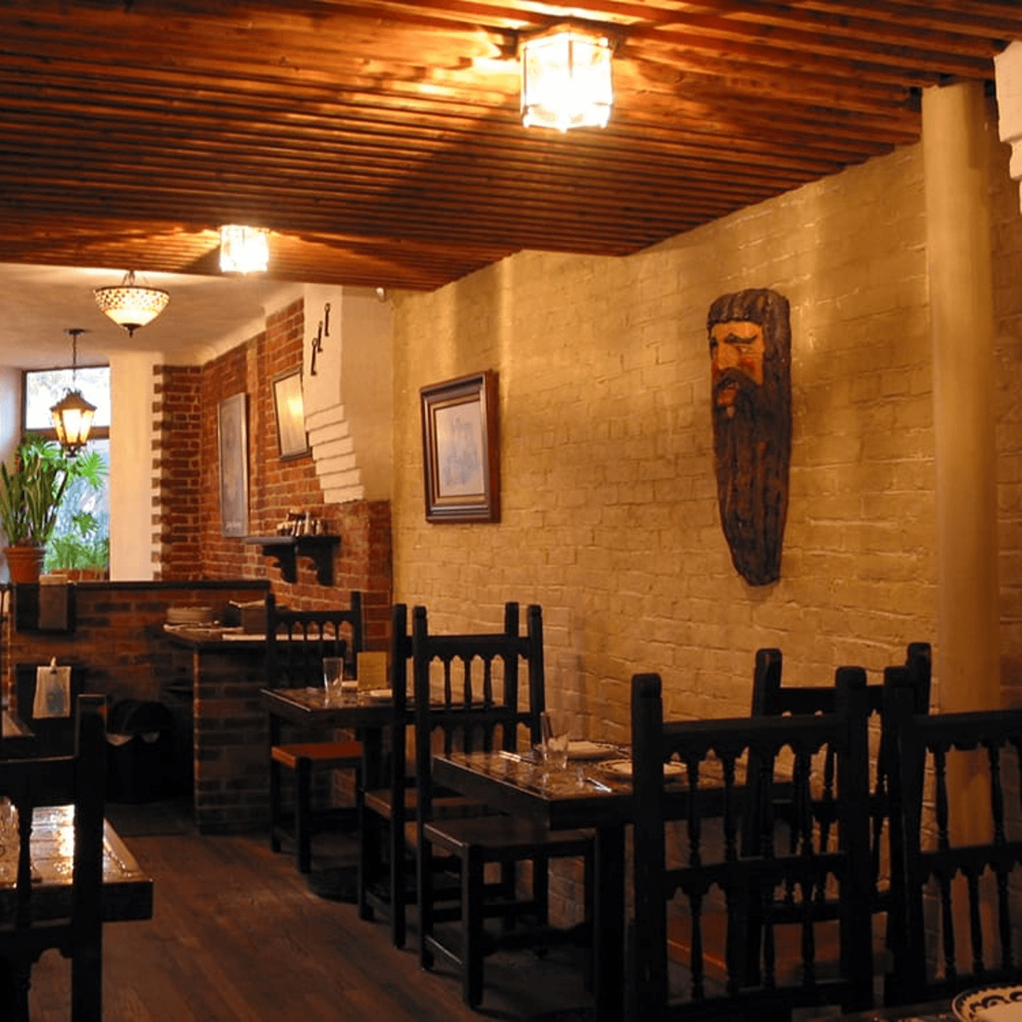 A Twist of Fate: From Waiter to Chef