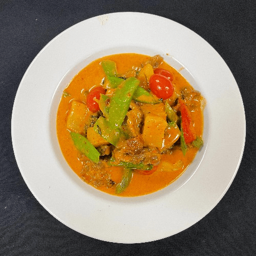 Roasted Duck Curry (Gang Ped Bhed-Yang)