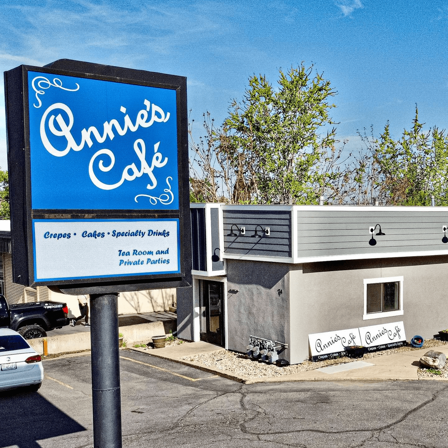 Welcome to Annie’s Cafe