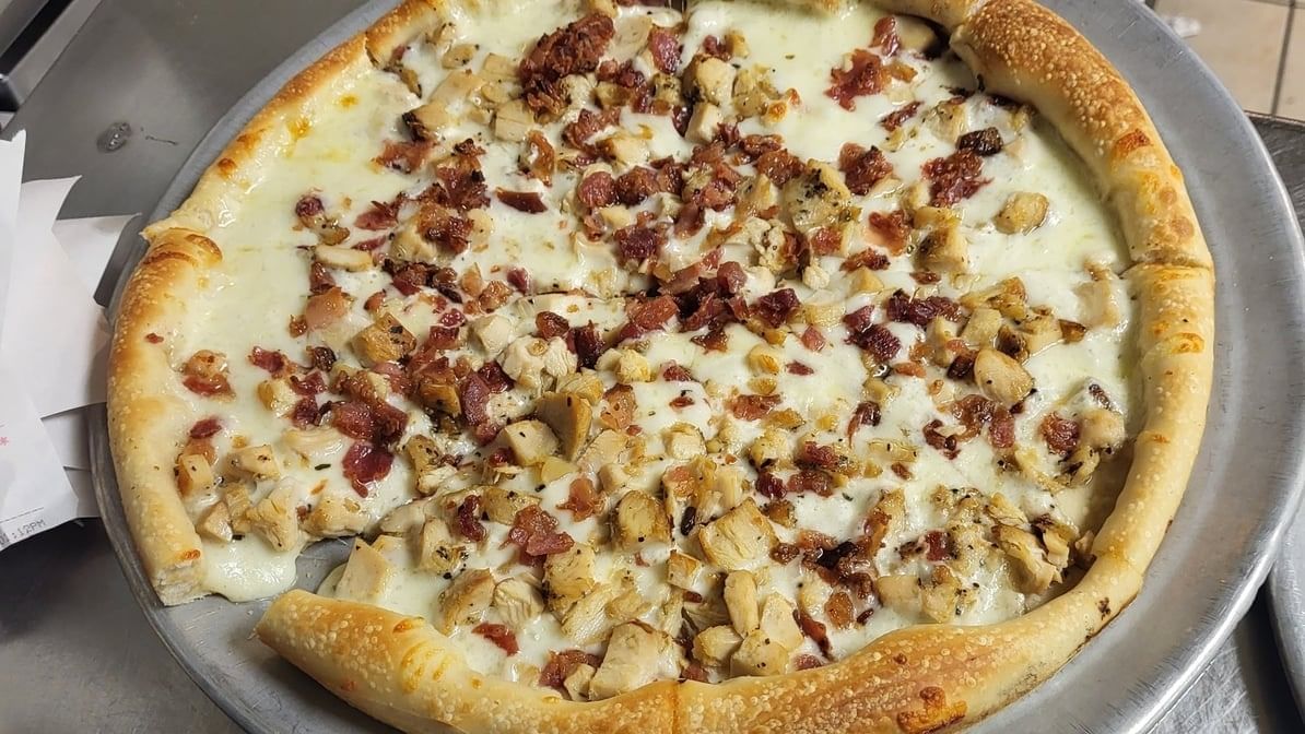 Bacon Chicken Ranch 12".