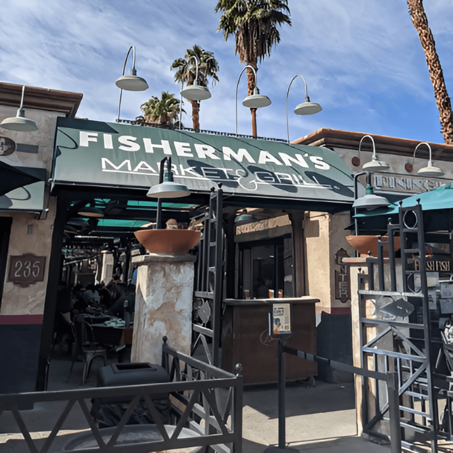 Welcome to Fisherman's Market & Grill–Palm Springs