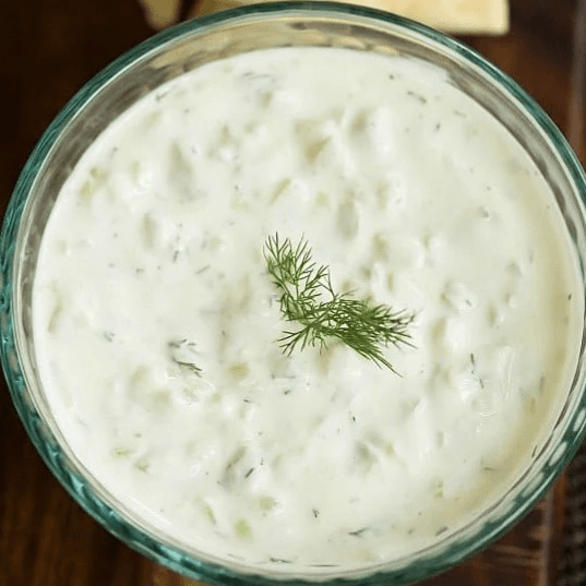 Tzatziki Sauce (2 oz).