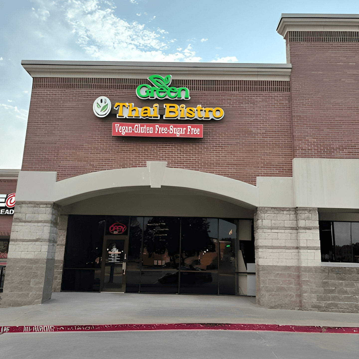 Welcome to Green Thai Bistro 🍜