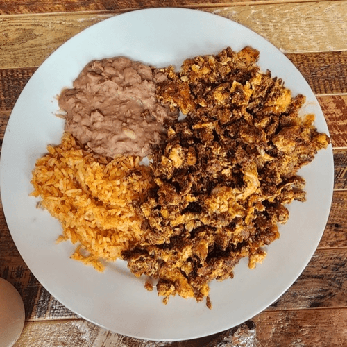 Chorizo Con Papa Y Huevos.