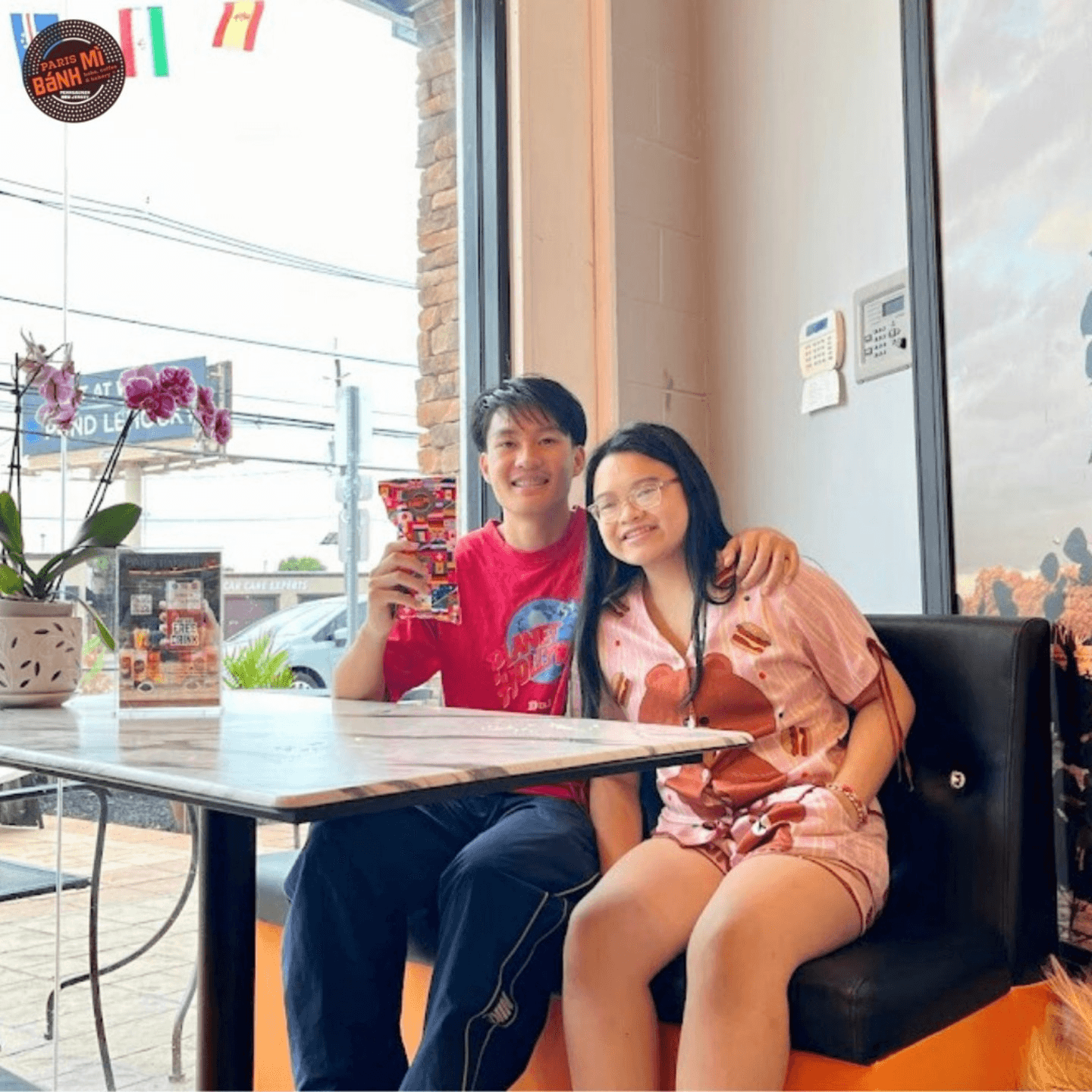 Enjoy a Relaxed Dine-In Experience