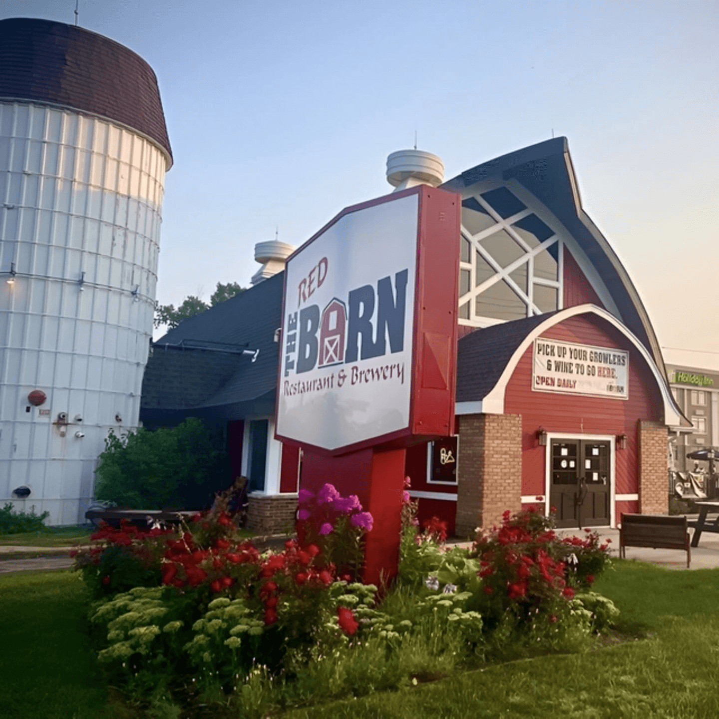 Your Go-To Spot for Great Food & Good Times!