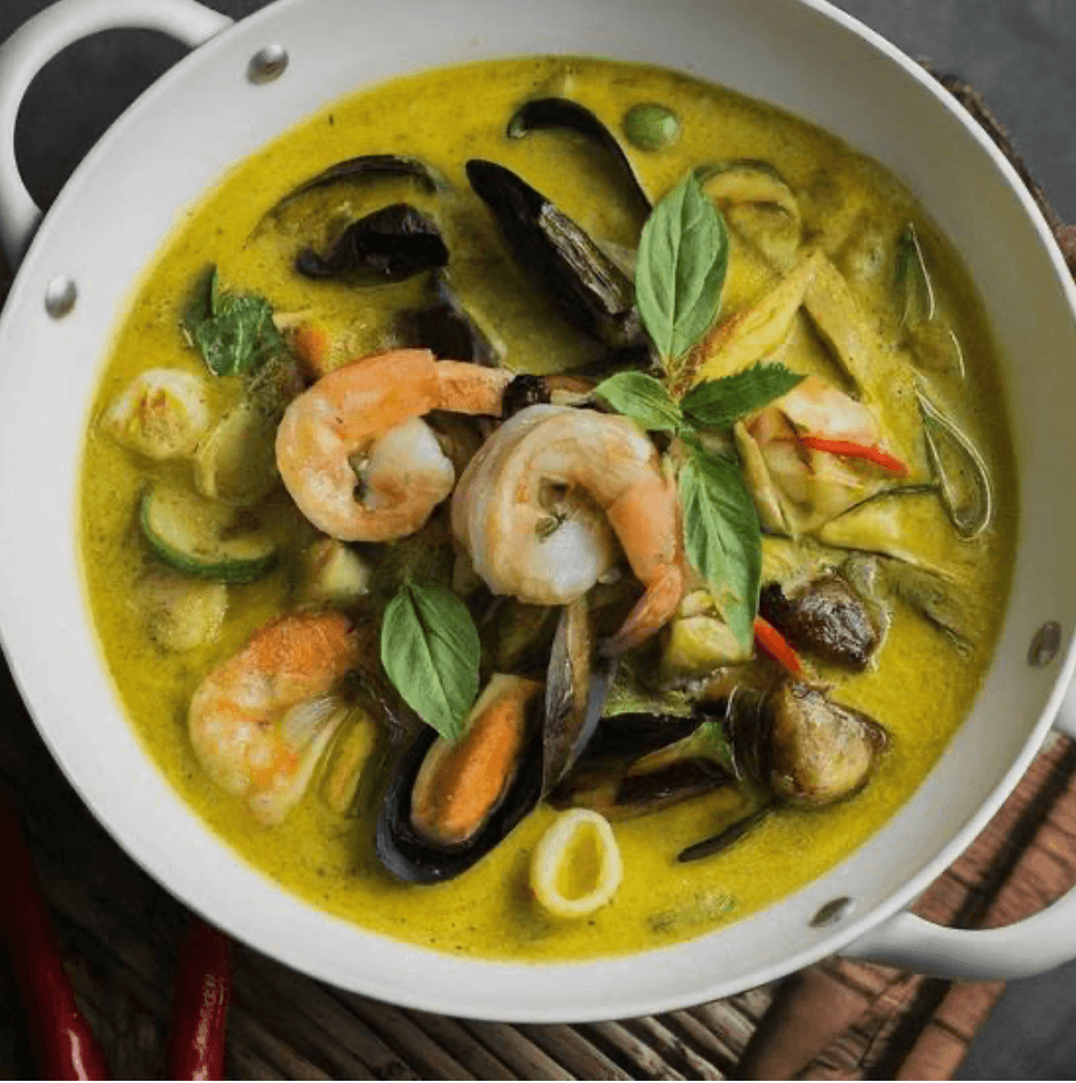 Green curry seafood.