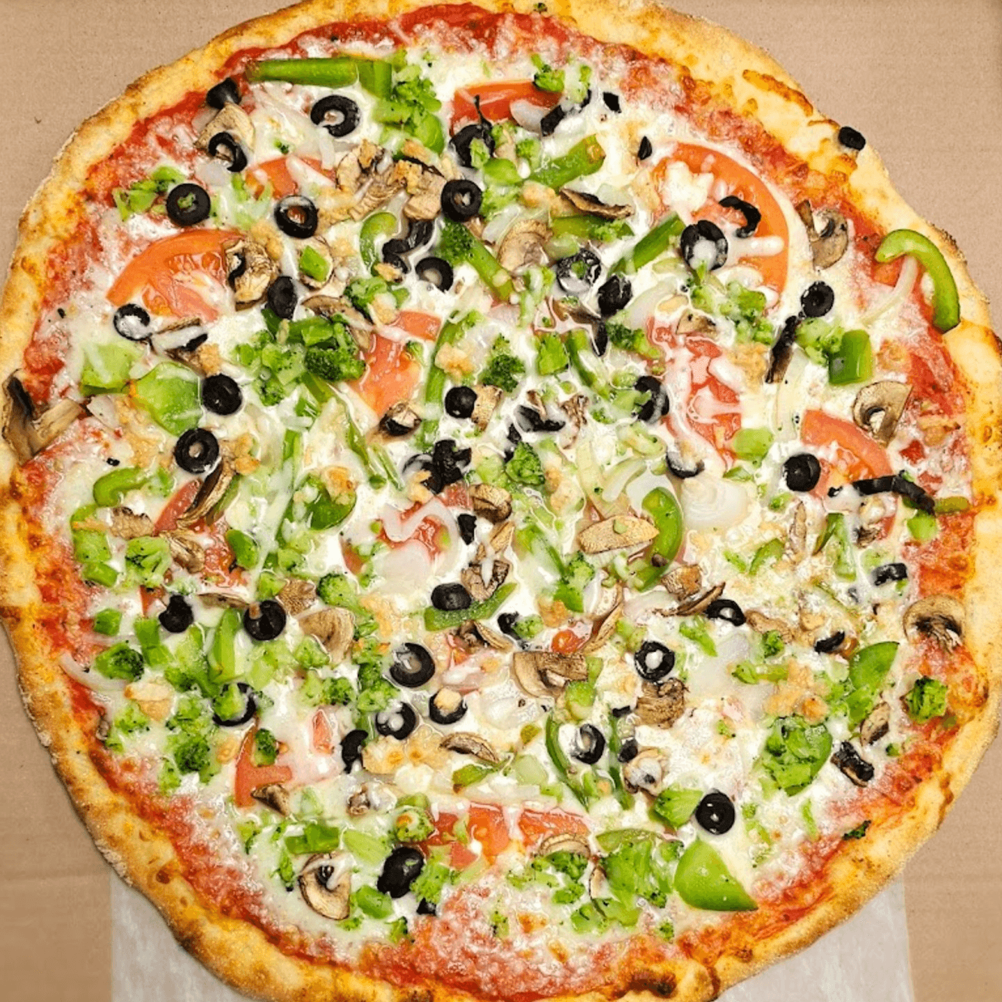 Big Pizza, Small Price 🍕