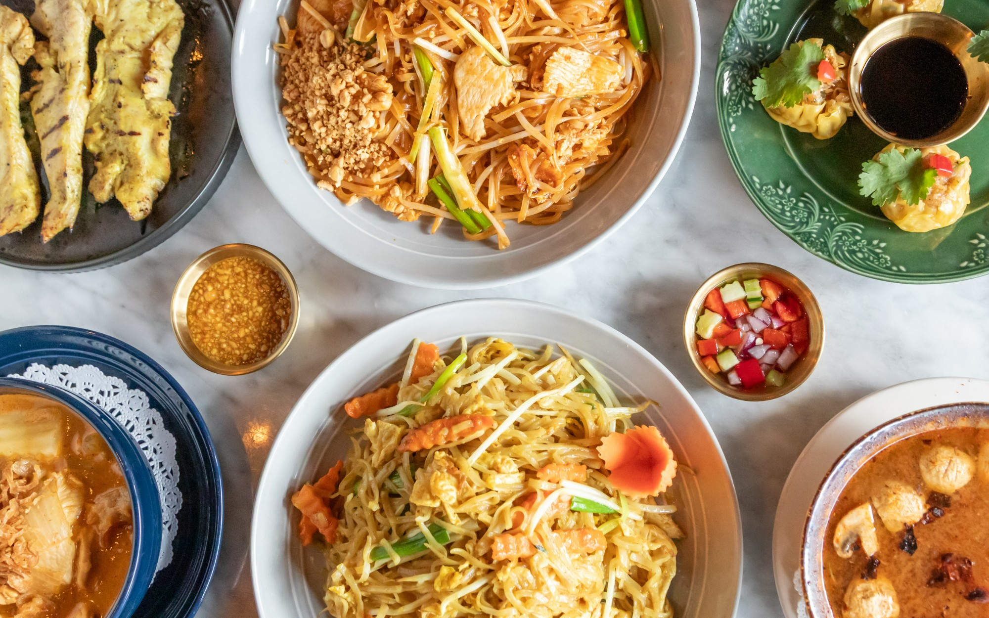 ラーメン半チャーハン様　20クラウン遮熱スモーク15% Best Asian food in Metuchen, NJ | Phattra Thai Restaurant