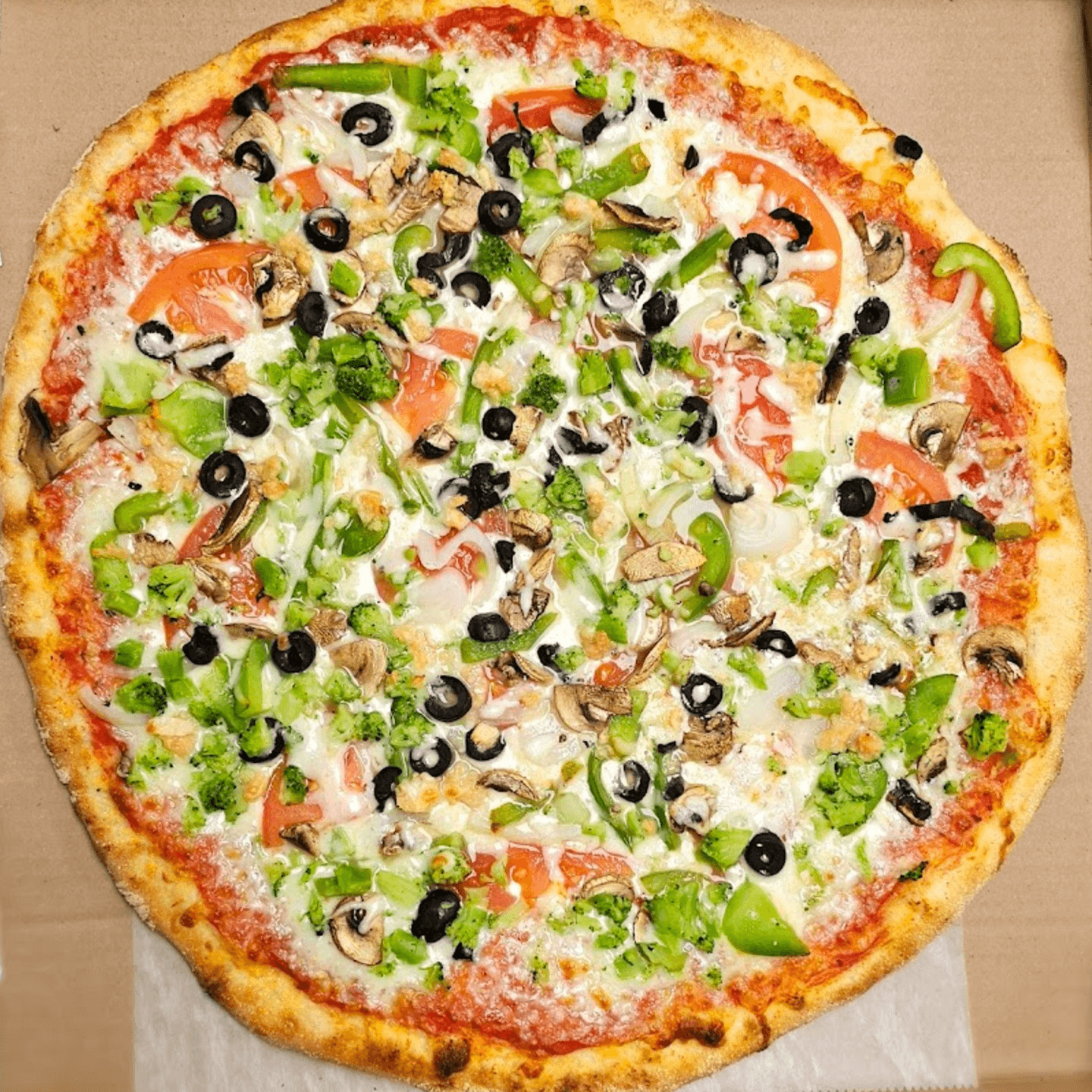 Big Pizza, Small Price 🍕