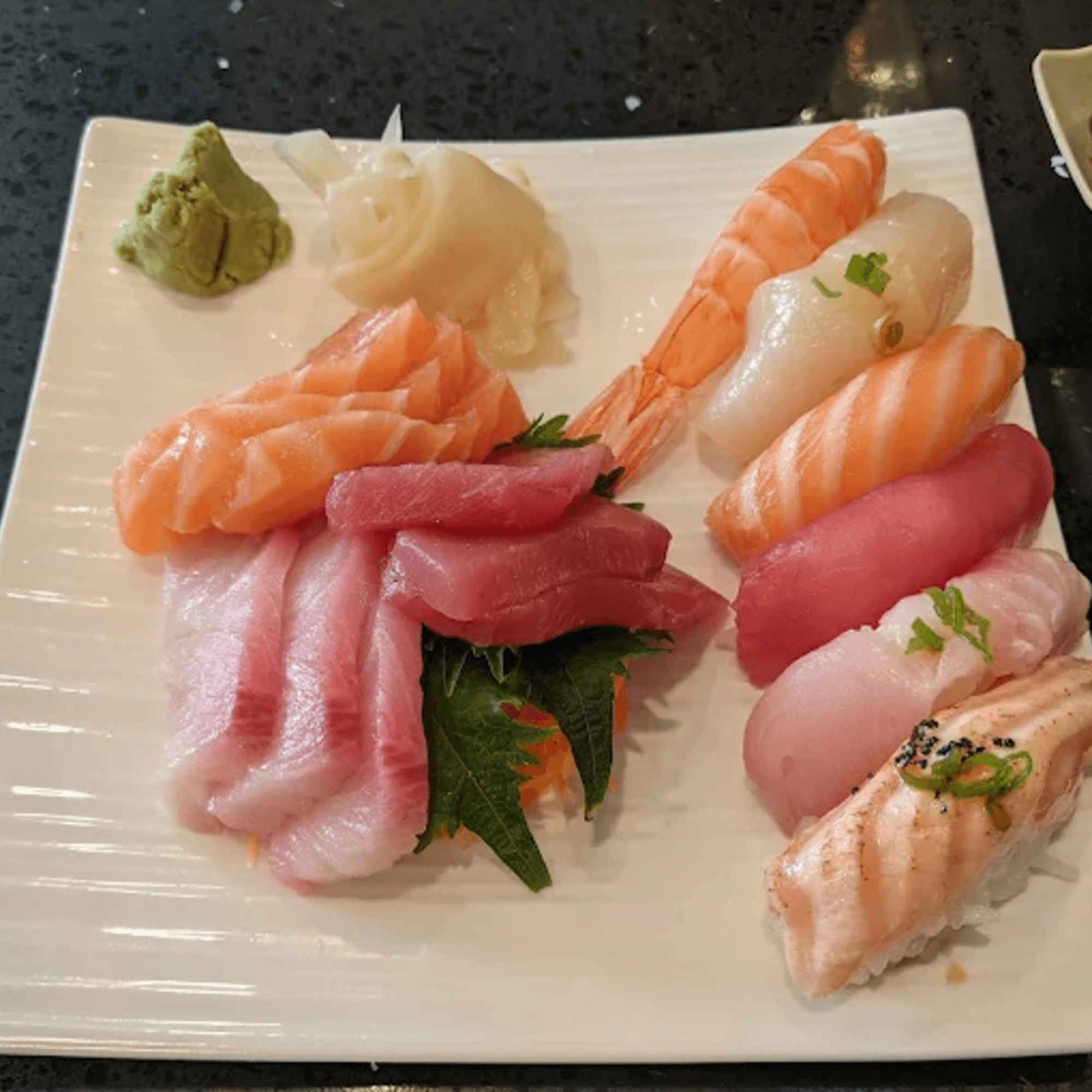 Zato Thai Cuisine & Sushi Bar gallery image #2