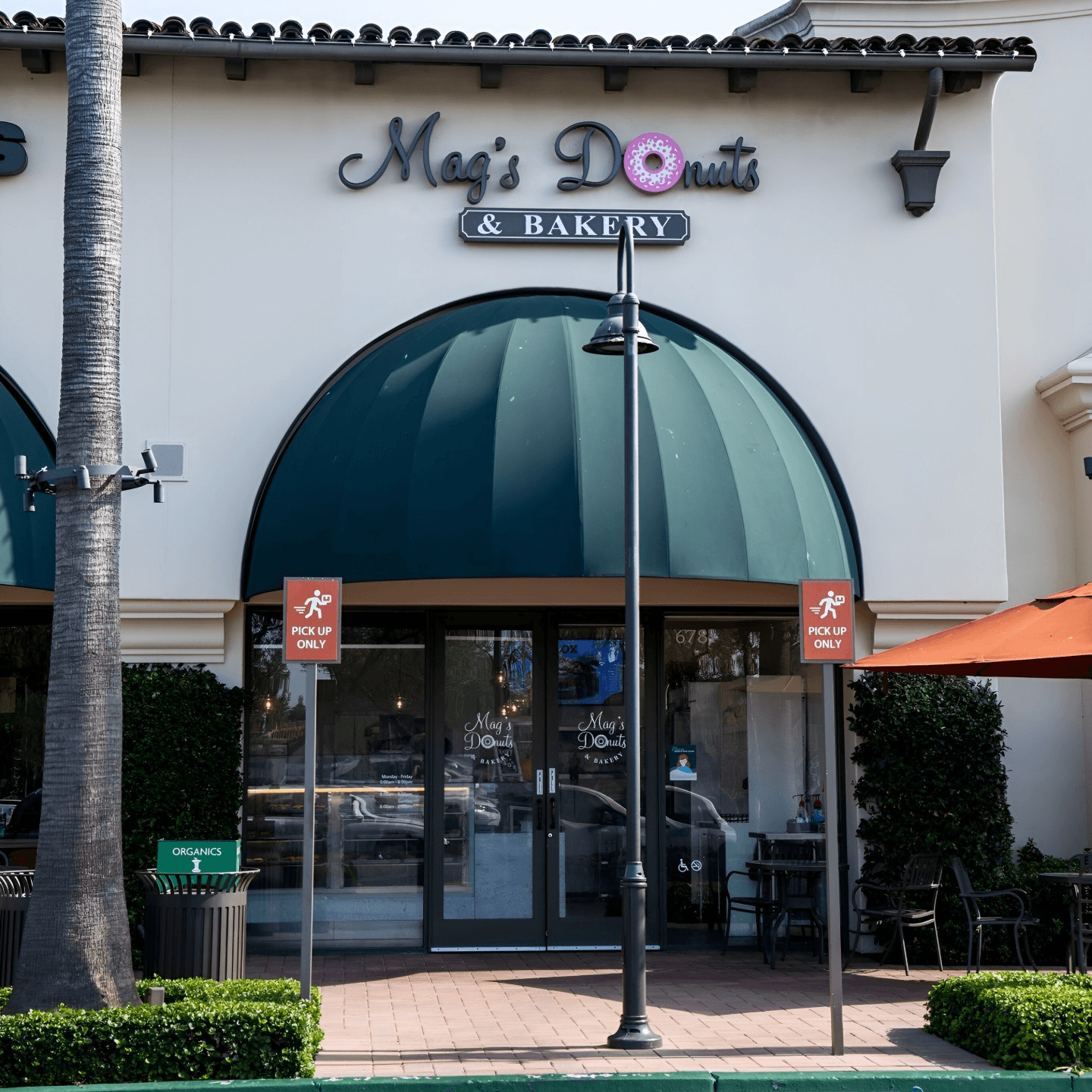 Welcome to Mag’s Donuts & Bakery - Quail Hill