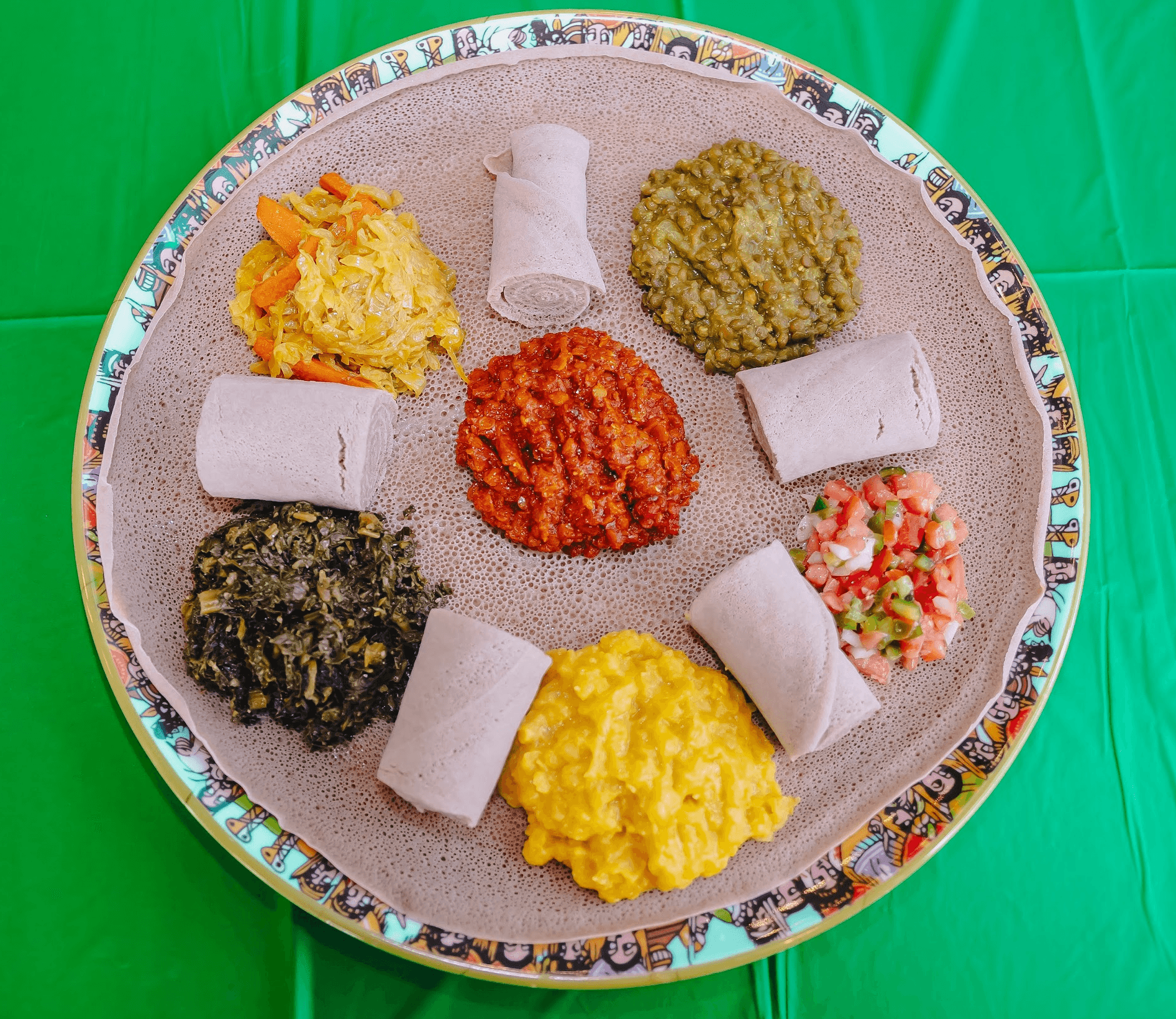 Adulis Veggie Combo.