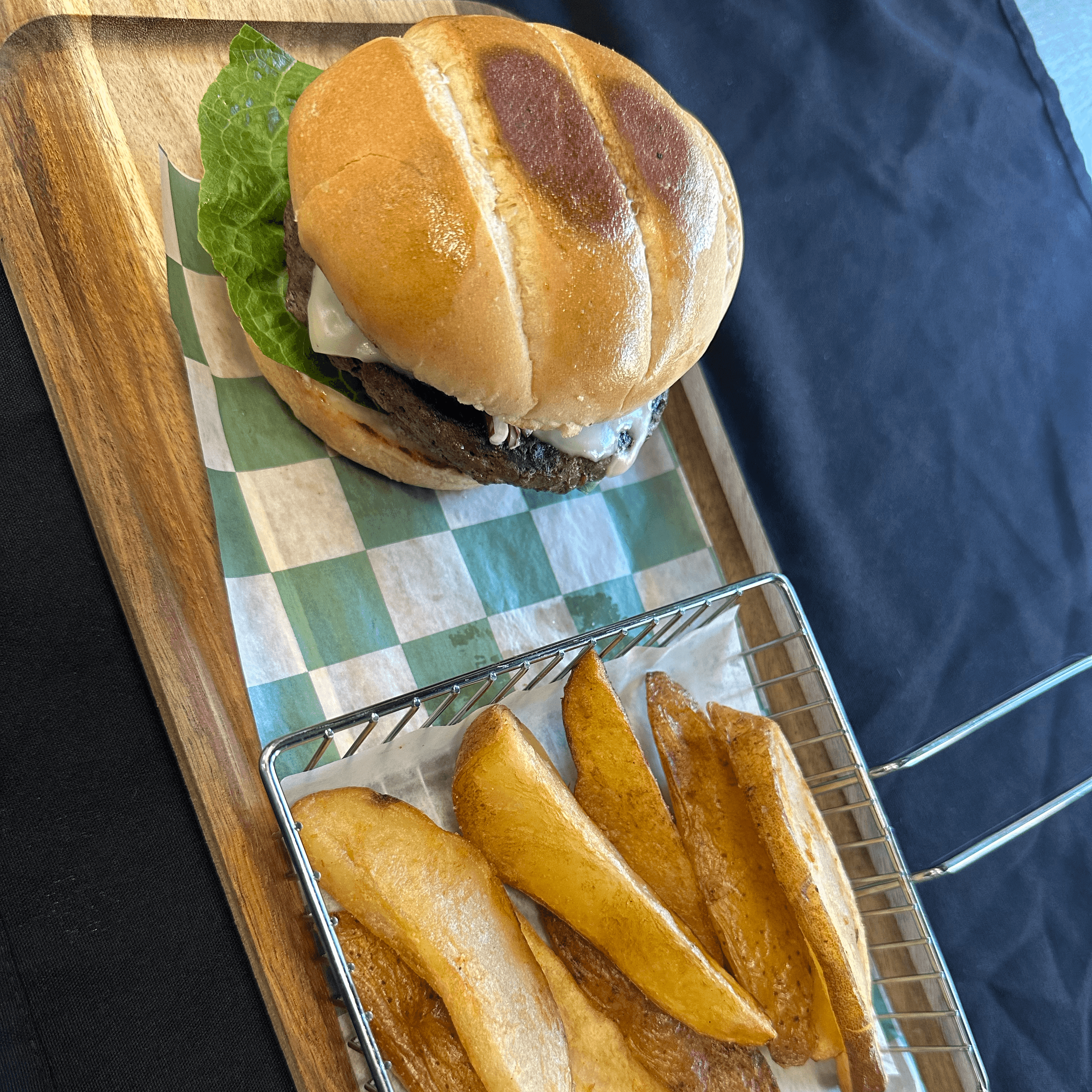 Juicy Cheeseburgers: A Local Favorite