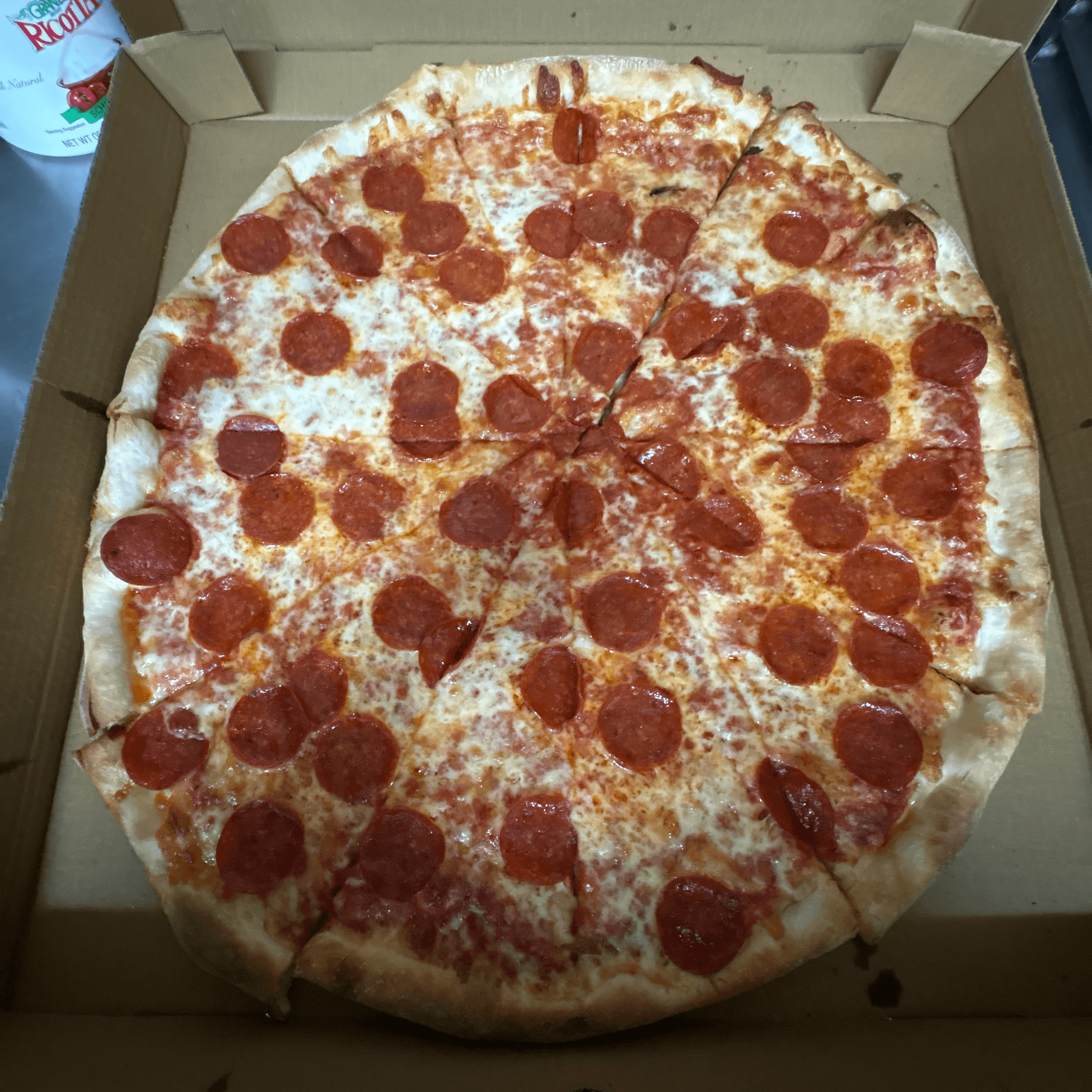 Pepperoni Pizza (XL 20”).