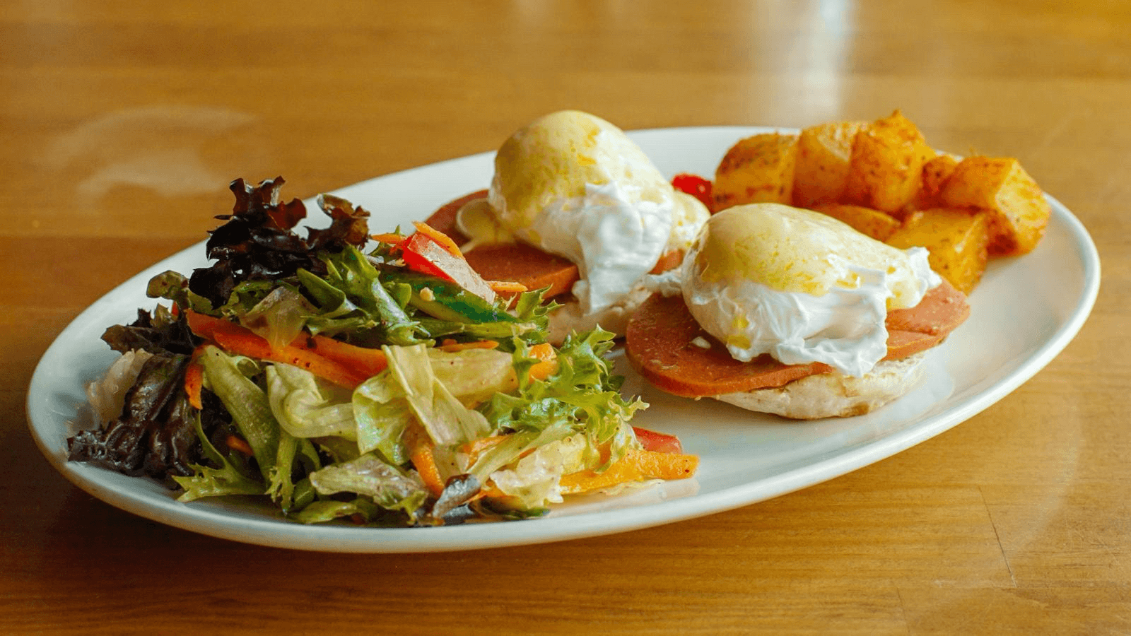 Eggs Benedict Classic Salami.