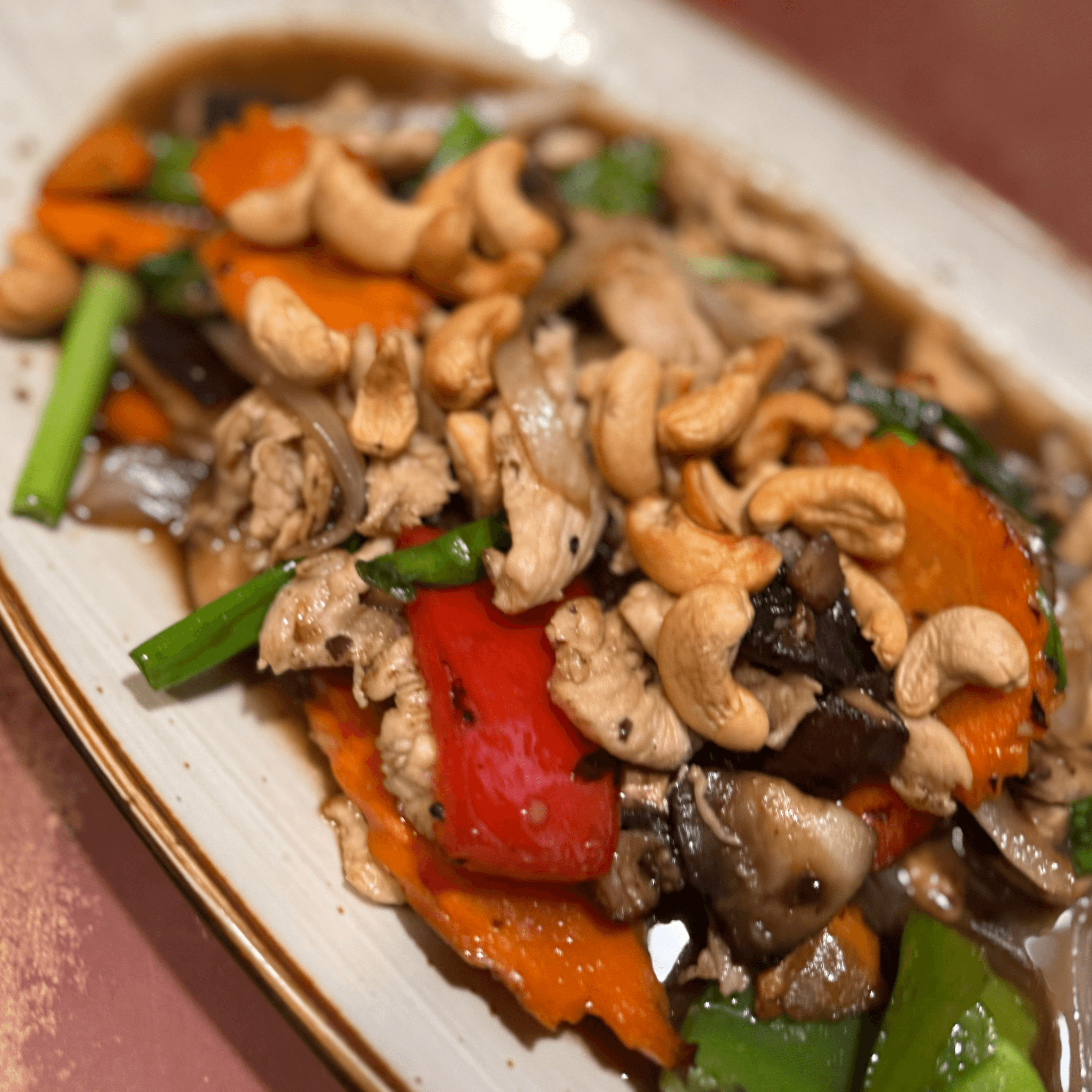 Pad Ma Muang Him Ma Pan: Stir-Fried Cashew Nuts.