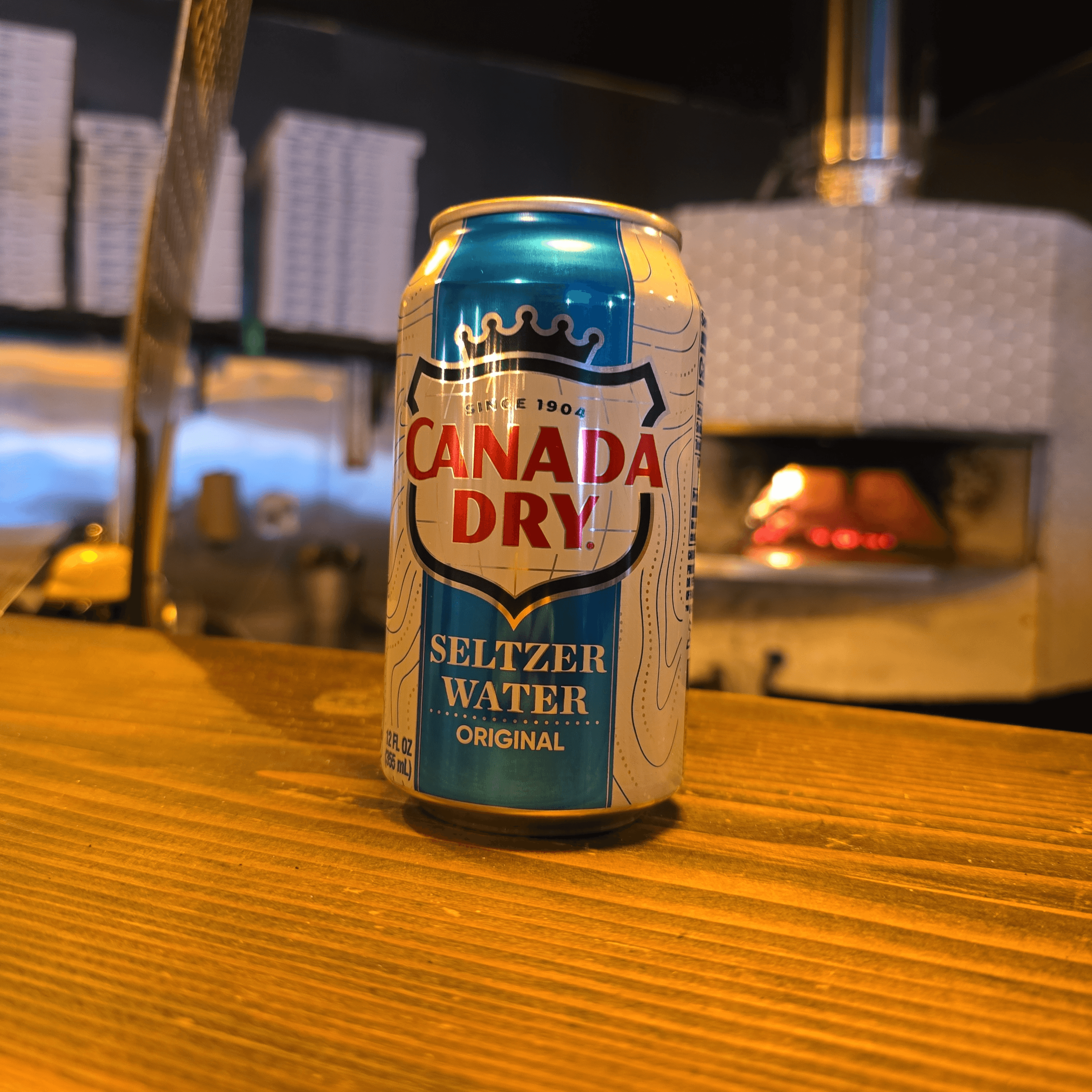 Canada Dry (Seltzer Water).
