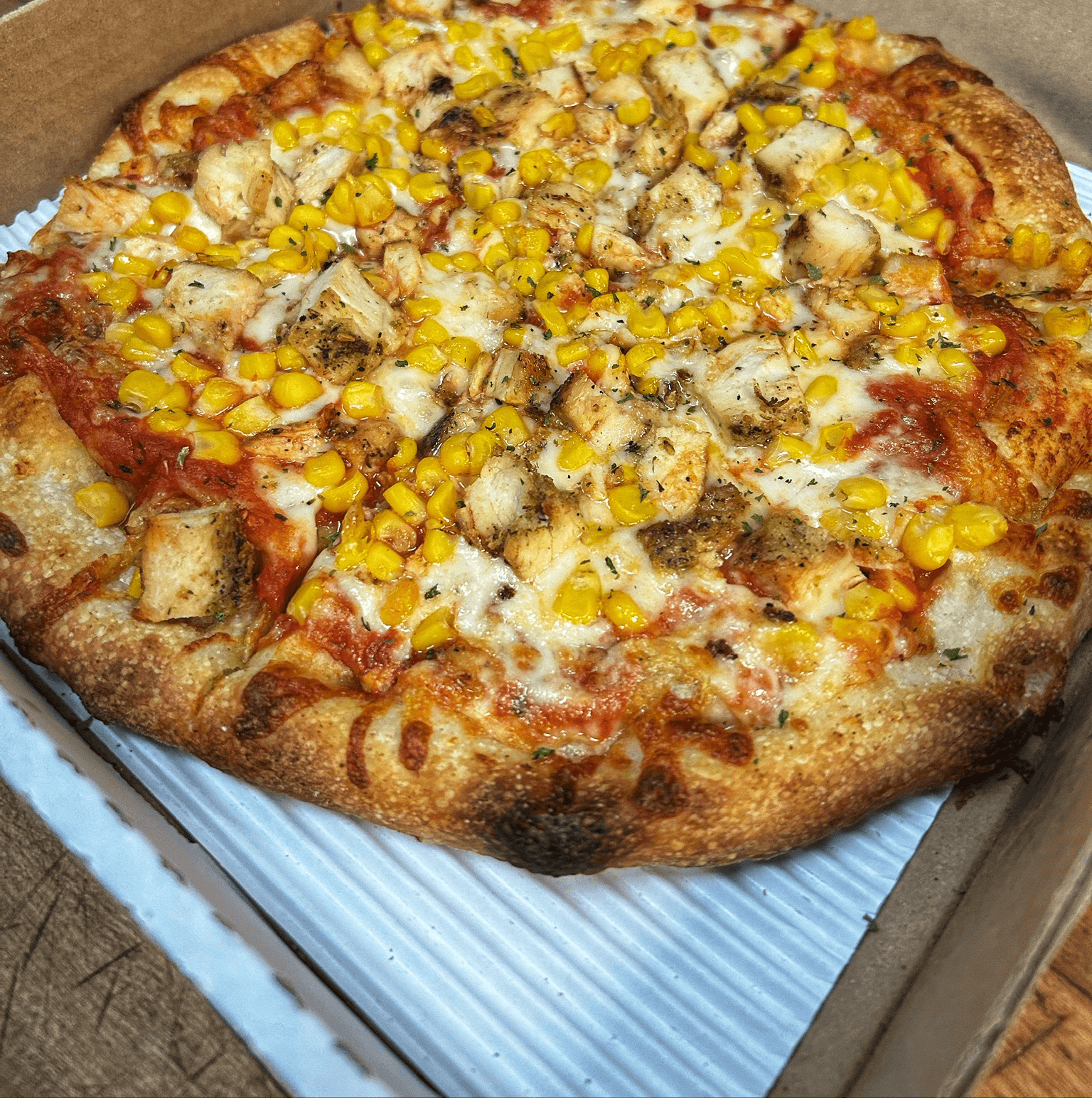 Small Grilled Chicken and Sweet Corn Pizza.