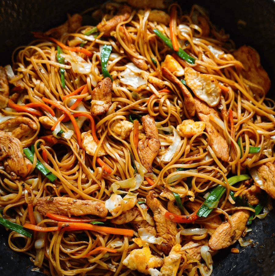 Chicken Chow Mein (Chicken Noodles).