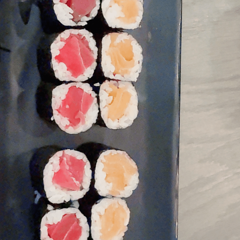Salmon Roll.