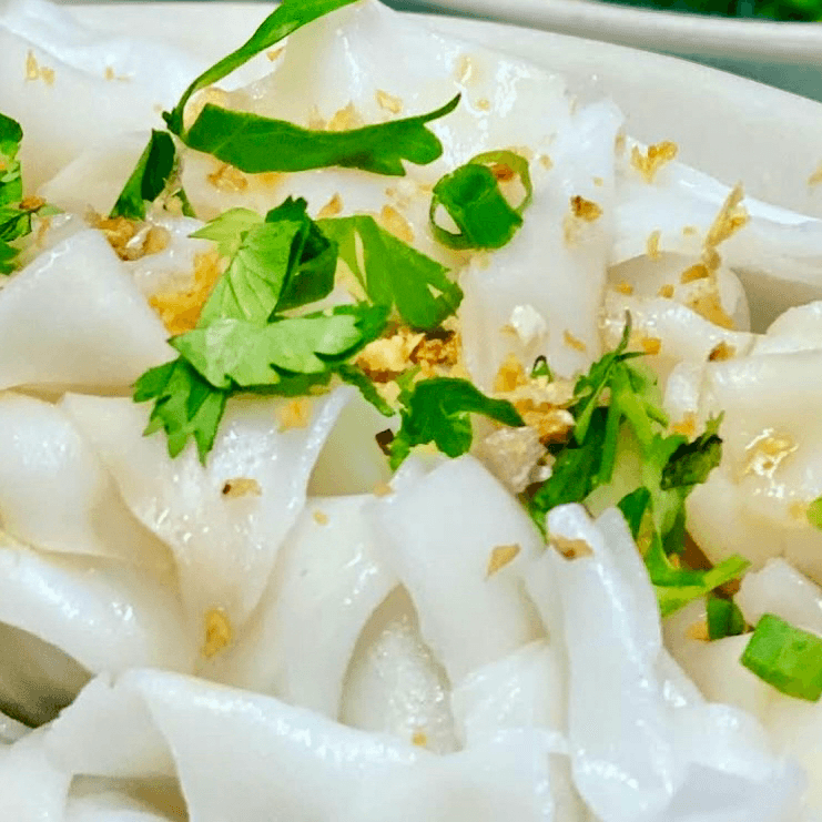 Steamed Rice Noodles (V) (GF) - Side.