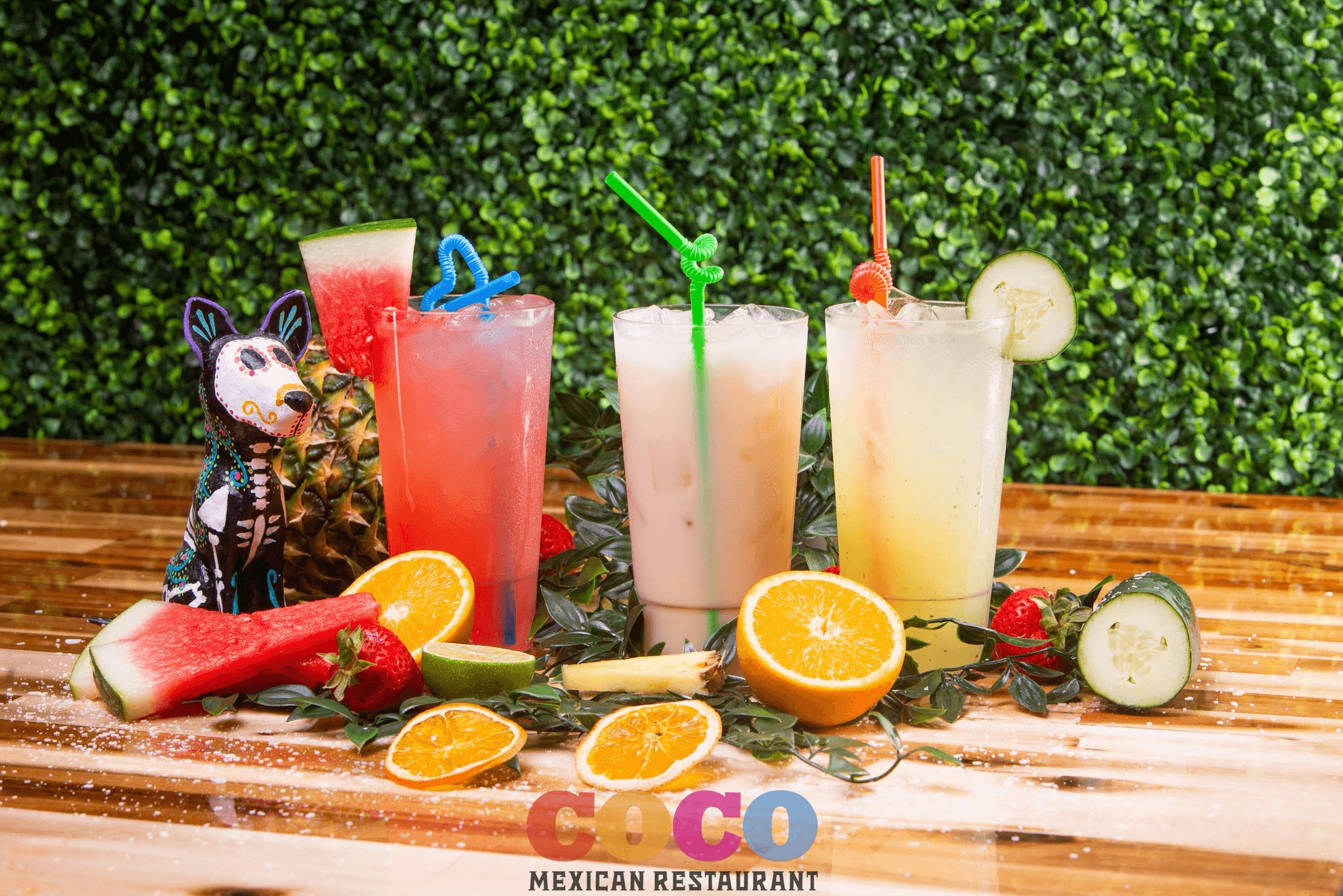 Pepino Con Piña (pineapple with cucumber).