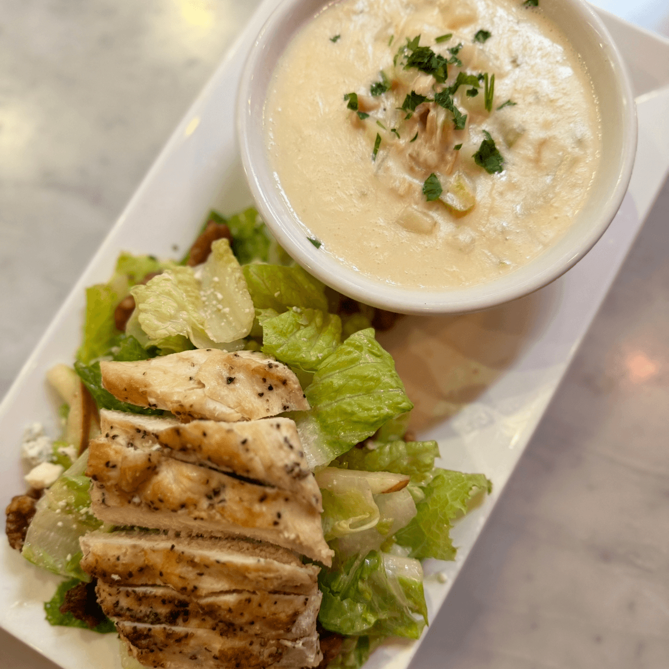 Clam Chowder + Salar.