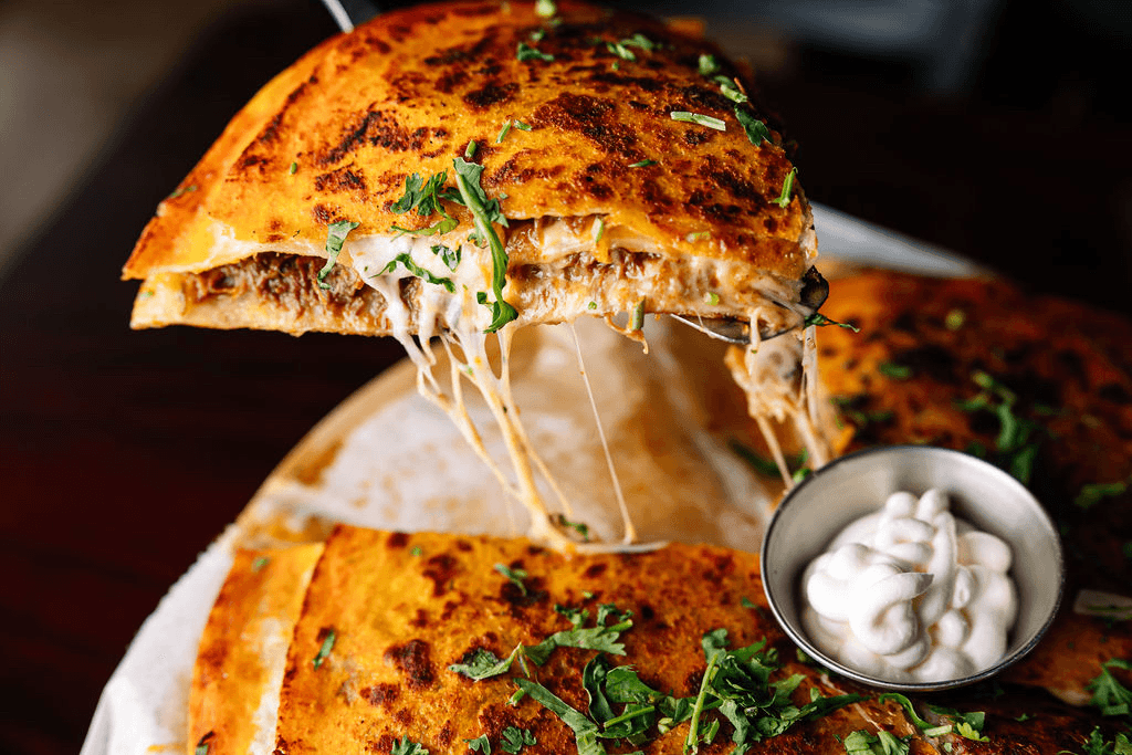 (12") Birria Pizza Chamacos.