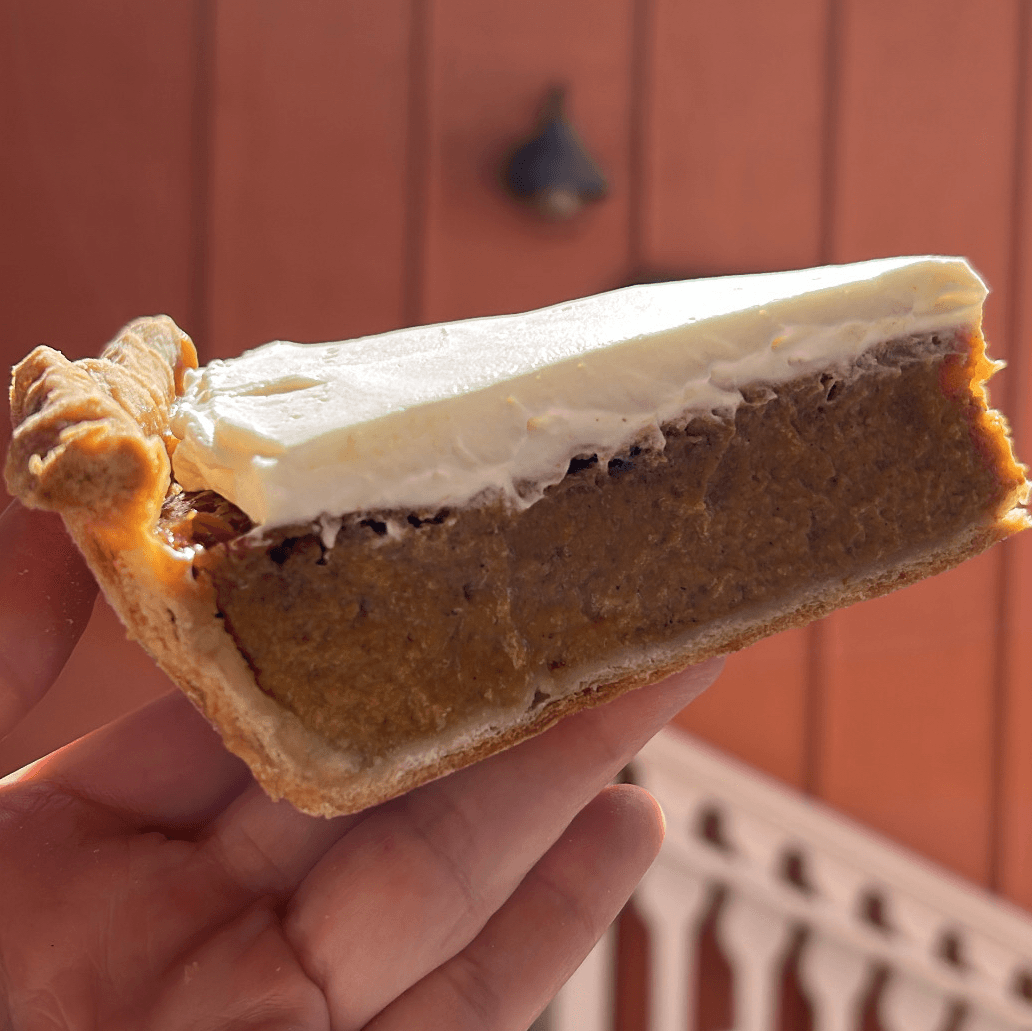 EGGNOG PUMPKIN PIE (thanksgiving).