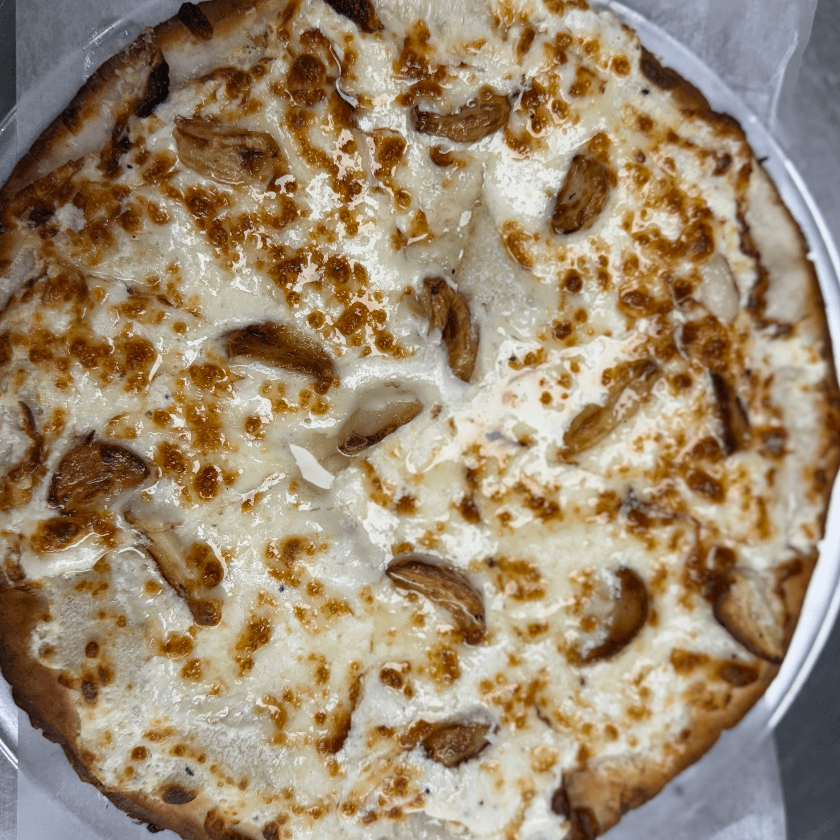 10” Gluten-Free White Pizza.