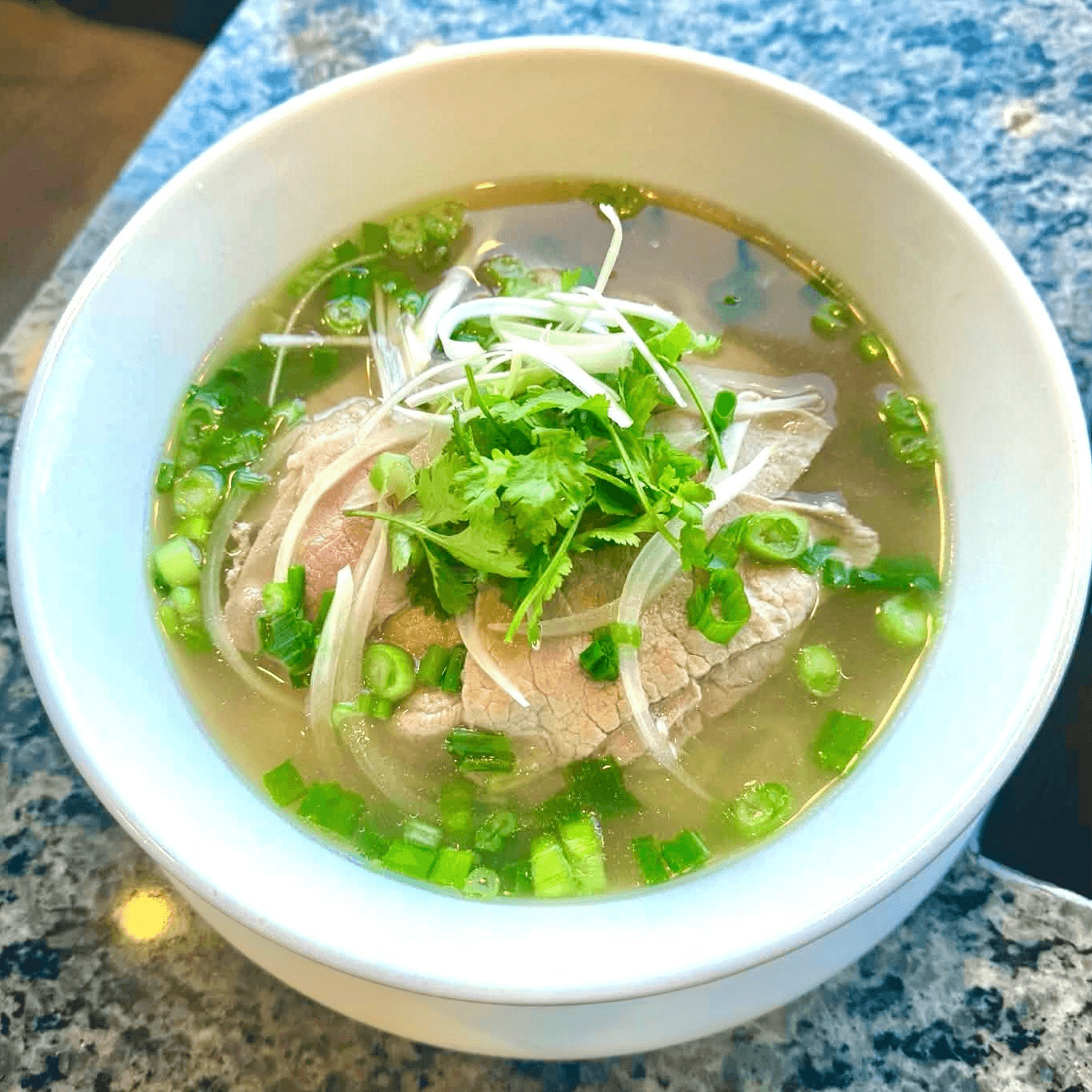 Phở Tái (Rare Beef Phở).