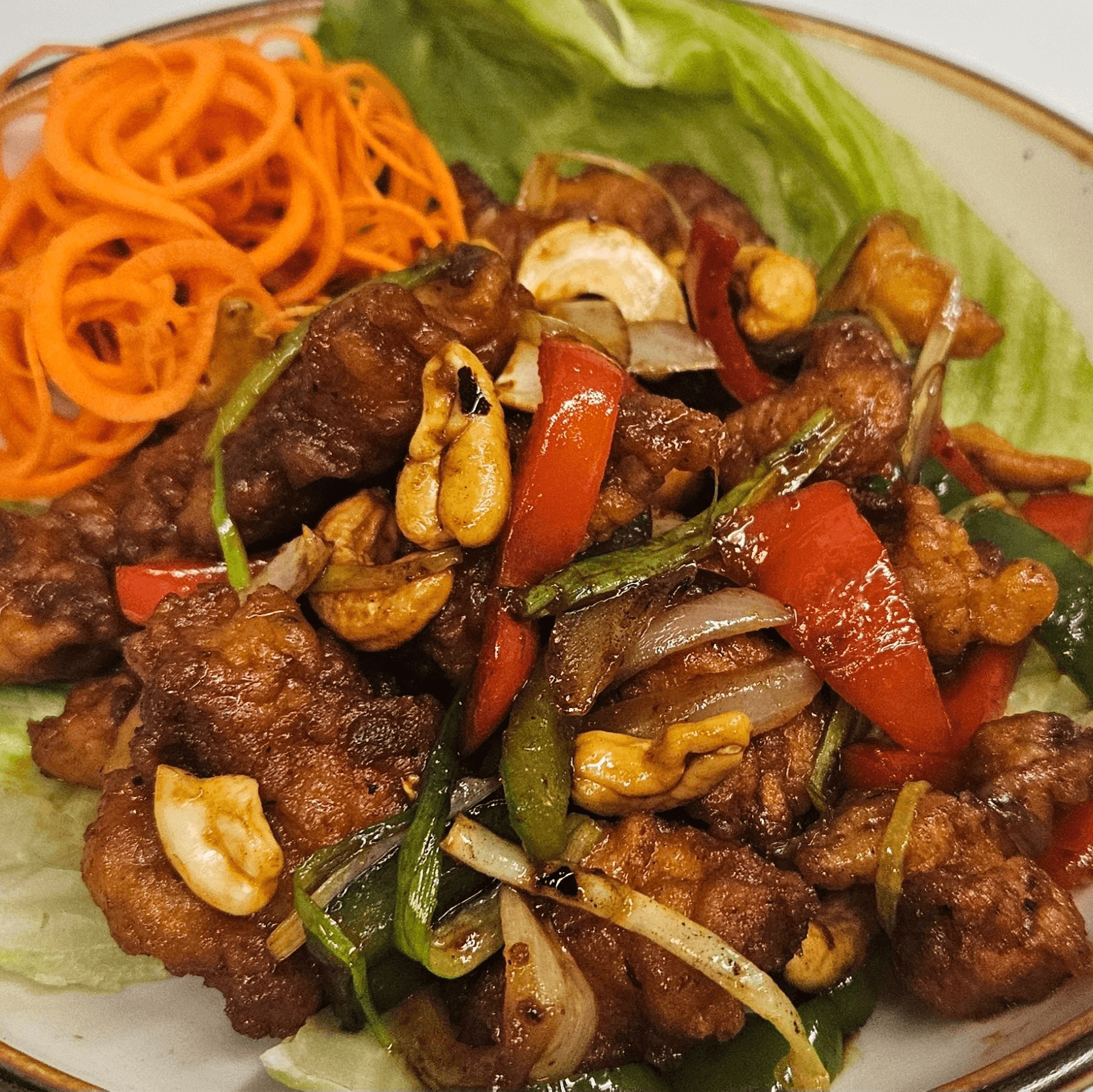 M8 Crispy chicken with cashew nuts.