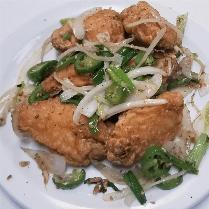 Fried Garlic Chicken Wings