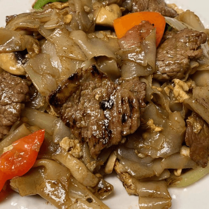 33. Pad Kee Mao (Drunken Noodles).