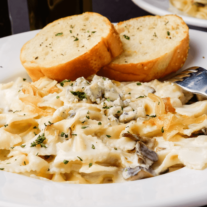 Fam-Farfalle & Mushrooms