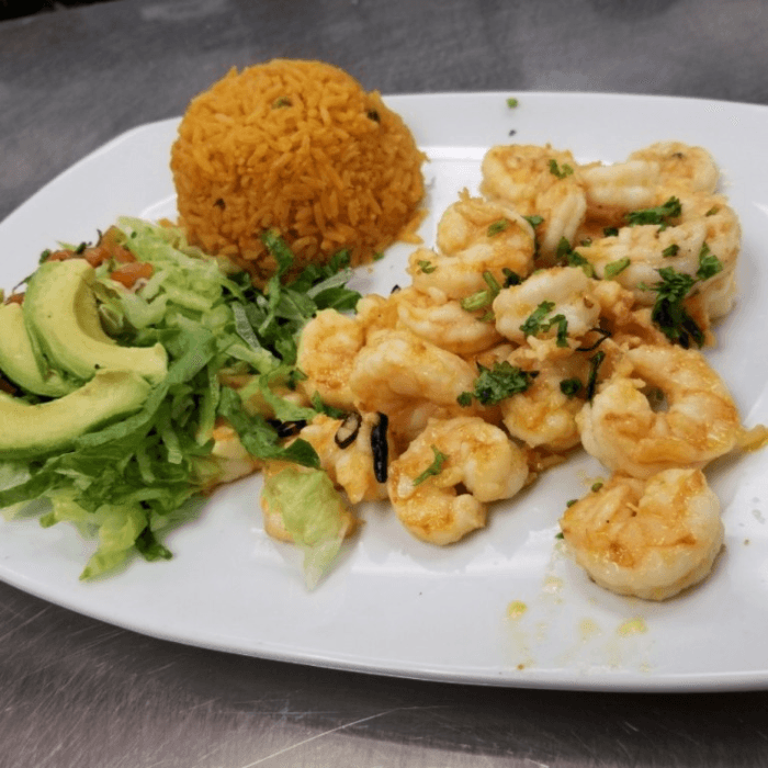 Camarones Al Ajillo.