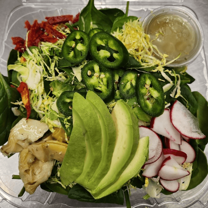 Spicy Spinach Avocado Salad