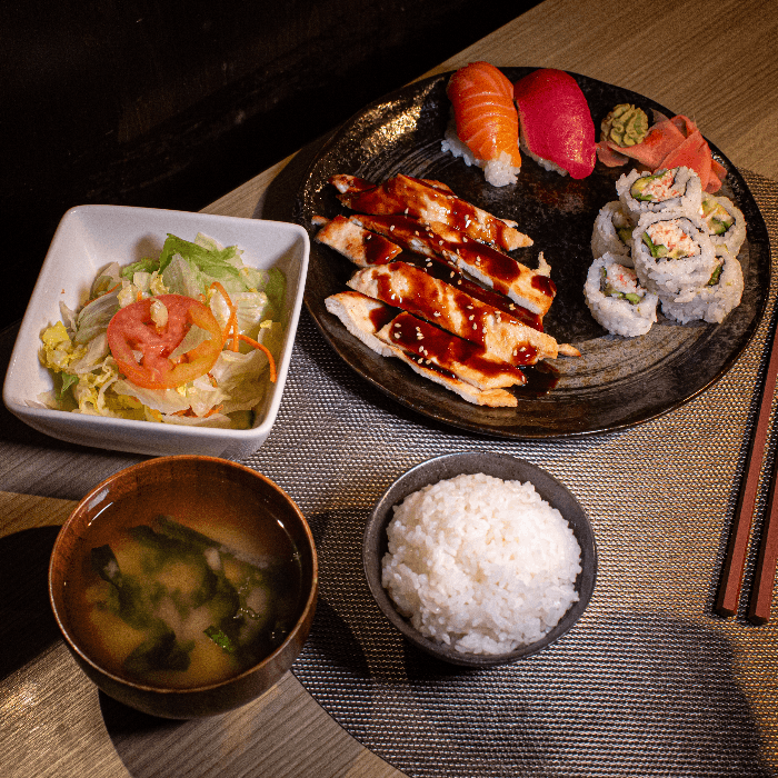 1310. Yama Bento Box.